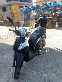 Scooter symphony ST 200