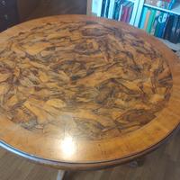 Tavolo in legno + sedie abbinate