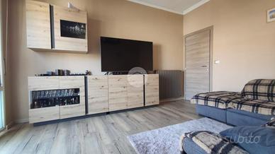 4 LOCALI A SAN BENEDETTO DEL TRONTO