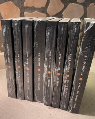 Mondadori Nero libri tascabili Woolrich Chesterton