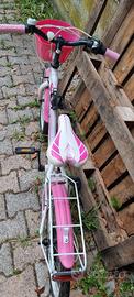 bici bianca  e rosa