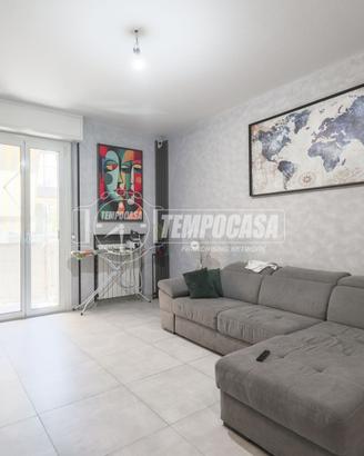 APPARTAMENTO TOTALMENTE RISTRUTTURATO CON GARAGE