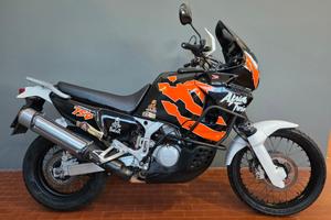 Honda Africa Twin XRV 750
