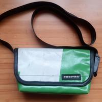 Freitag Hawaii Five O Da Uomo Con Tracolla