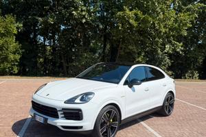 Cayenne Coupe Hybrid