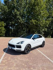 Cayenne Coupe Hybrid