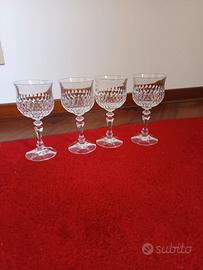 ,4 calici