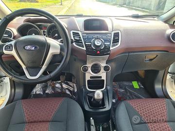 Ford Fiesta 1.4 TDCi 70CV 5p 