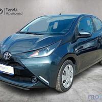 Toyota Aygo 1.0 x-cool 5p