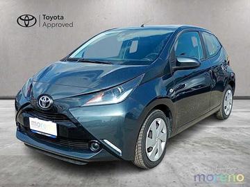 Toyota Aygo 1.0 x-cool 5p