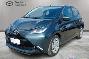 Toyota Aygo 1.0 x-cool 5p