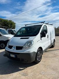 Renault Trafic Con gancio traino