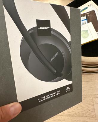 Cuffie wireless bose headphones 700 nuove