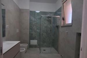 Appartamento moderno e soleggiato con terrazzino -