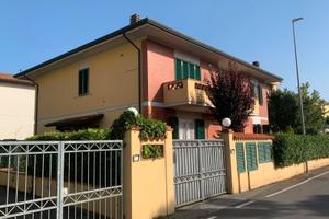 Marina di Massa 250 dal mare