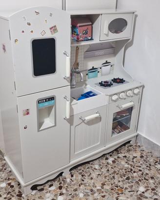 Cucina giocattolo