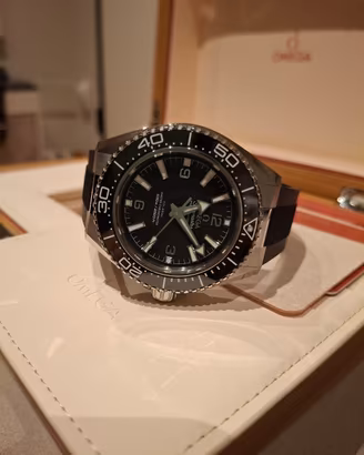 NUOVO OMEGA SEAMASTER PLANET OCEAN  600 MT