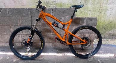 Santacruz nomad