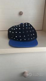 cappelli nuovi mai usati allarte quello bianco