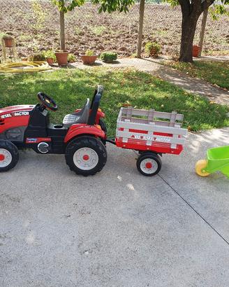 trattore per bambini a pedale