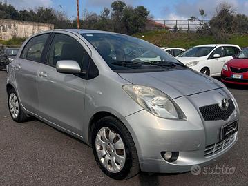 Toyota Yaris 1.3 5 porte