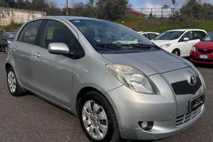 Toyota Yaris 1.3 5 porte