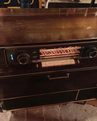 mobile stereo Grundig 