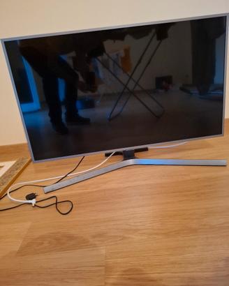 samsung smart tv ru7450 wi-fi uhd 200 euro perferr
