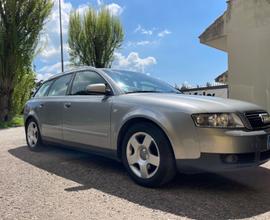 AUDI A4 2ª serie - 2004