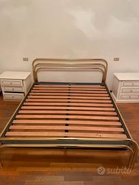 Letto matrimoniale in ottone con doghe