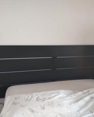 testiera letto a parete matrimoniale