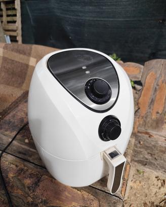 Friggitrice ad aria senza olio 2,5 litri bianca