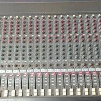 Mixer Mackie 32.4