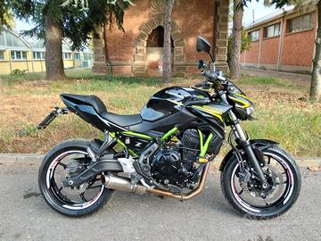 Kawasaki Z 650 35 kw - Tagliandata - Gommata