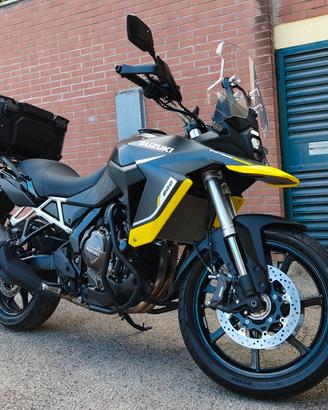 V strom 800 se 2026 Suzuki moto  Full Givi pack