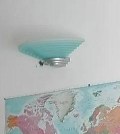 Lampadario da parete.