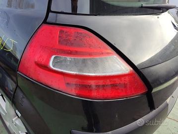 Fanale posteriore sx RENAULT MEGANE del 2006