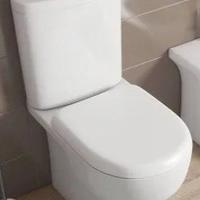 cassetta in ceramica e coprisedile per wc