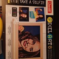 Pixel Art, Kit Creativo Con Chiodini in 6 Colori