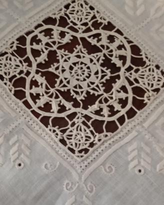 Stupendo Copriletto Puro Lino Ricami a Punto 