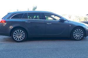 Opel insignia 71000 mila km originali