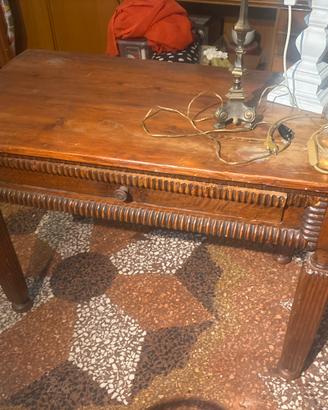 Tavolo antico