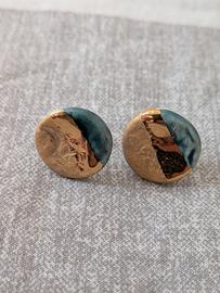 Orecchini minimalisti a bottone