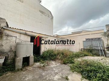 Magazzino con Corte Esterna a Campobello di Mazara