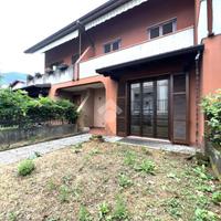 VILLA A SCHIERA A BOVEZZO