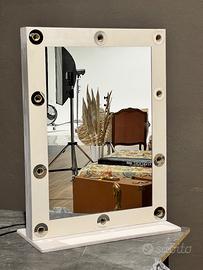 Specchio trucco per postazione make-up