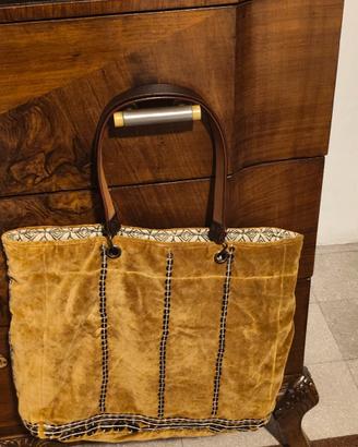 Borsa in velluto modello Tote nuova senza cart