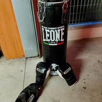 sacco box leone piu  guantoni mma