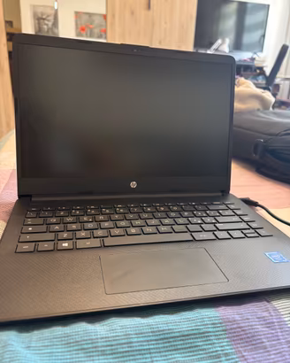 Computer portatile HP 14s-dq0034nl 14" - 4GB/64GB