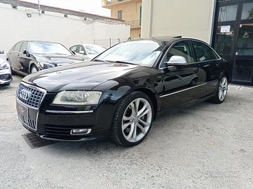 Audi A8 S8 5.2 V10 quattro tiptronic